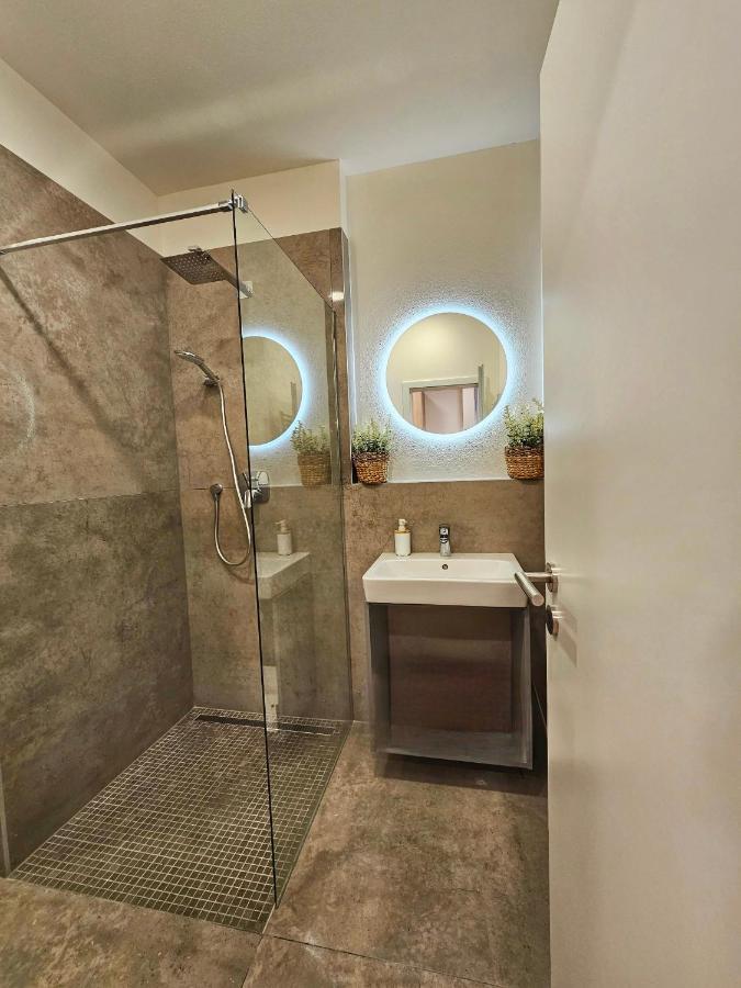 2 Room Apartment, New Building, Bosakova Street, 28 Bratislava Esterno foto